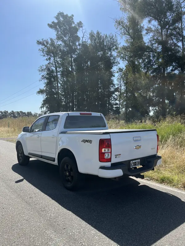 Mira esta publicación de Chevrolet S 10 2015 en Motordil