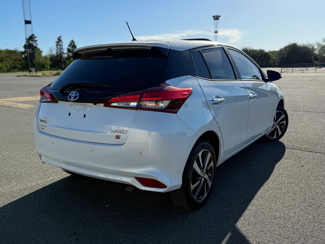 Mira esta publicación de Toyota Yaris 2025 en Motordil