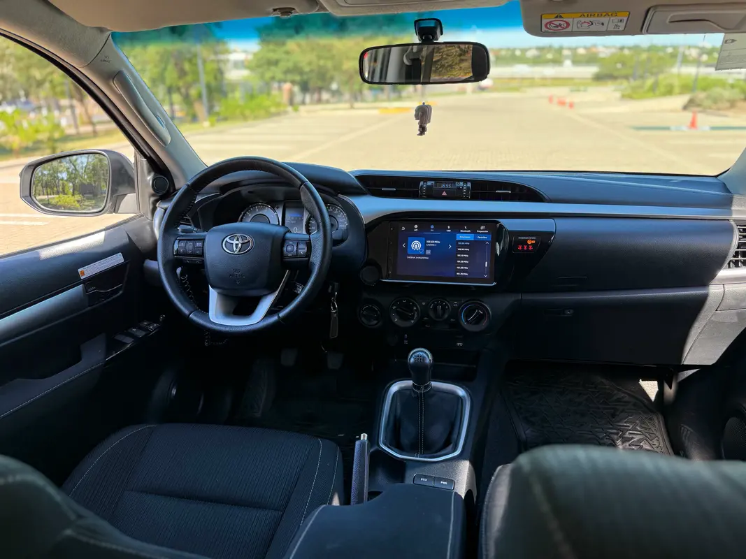 Mira esta publicación de Toyota Hilux 2025 en Motordil