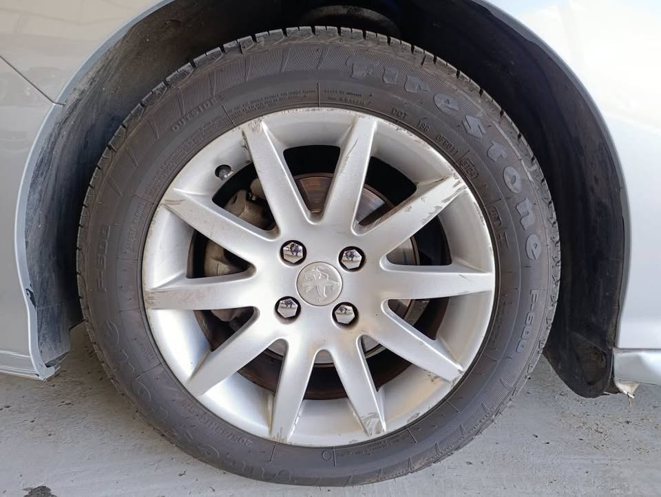 Mira esta publicación de Peugeot 308 2013 en Motordil