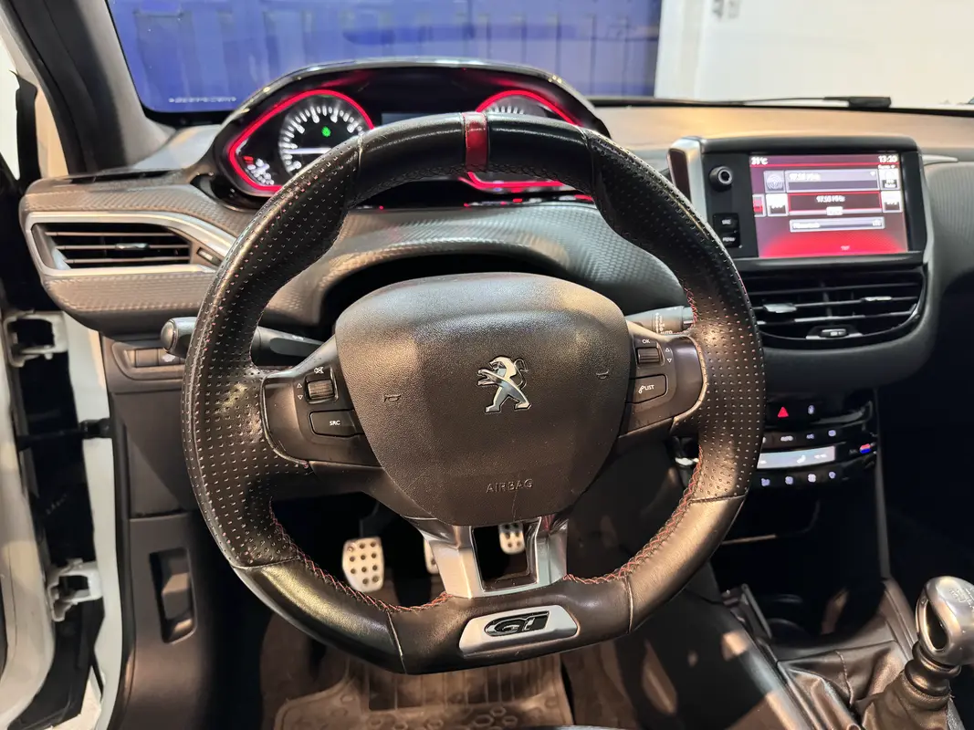 Mirá esta publicación de Peugeot 208