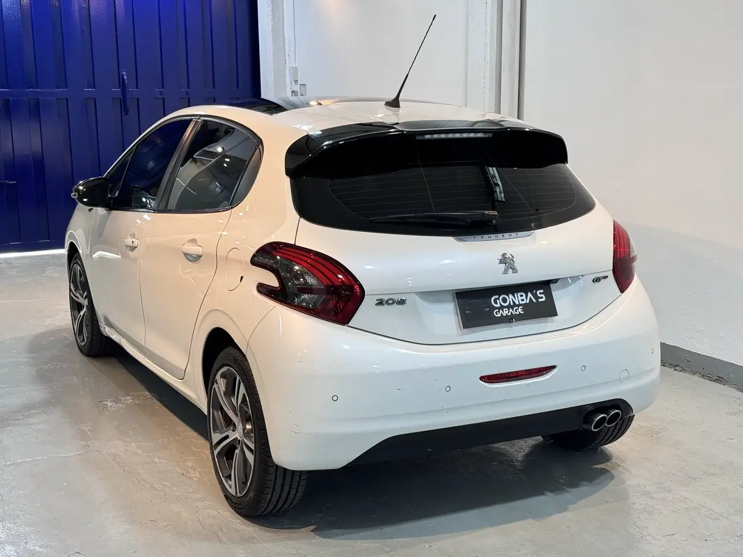 Mira esta publicación de Peugeot 208 2017 en Motordil