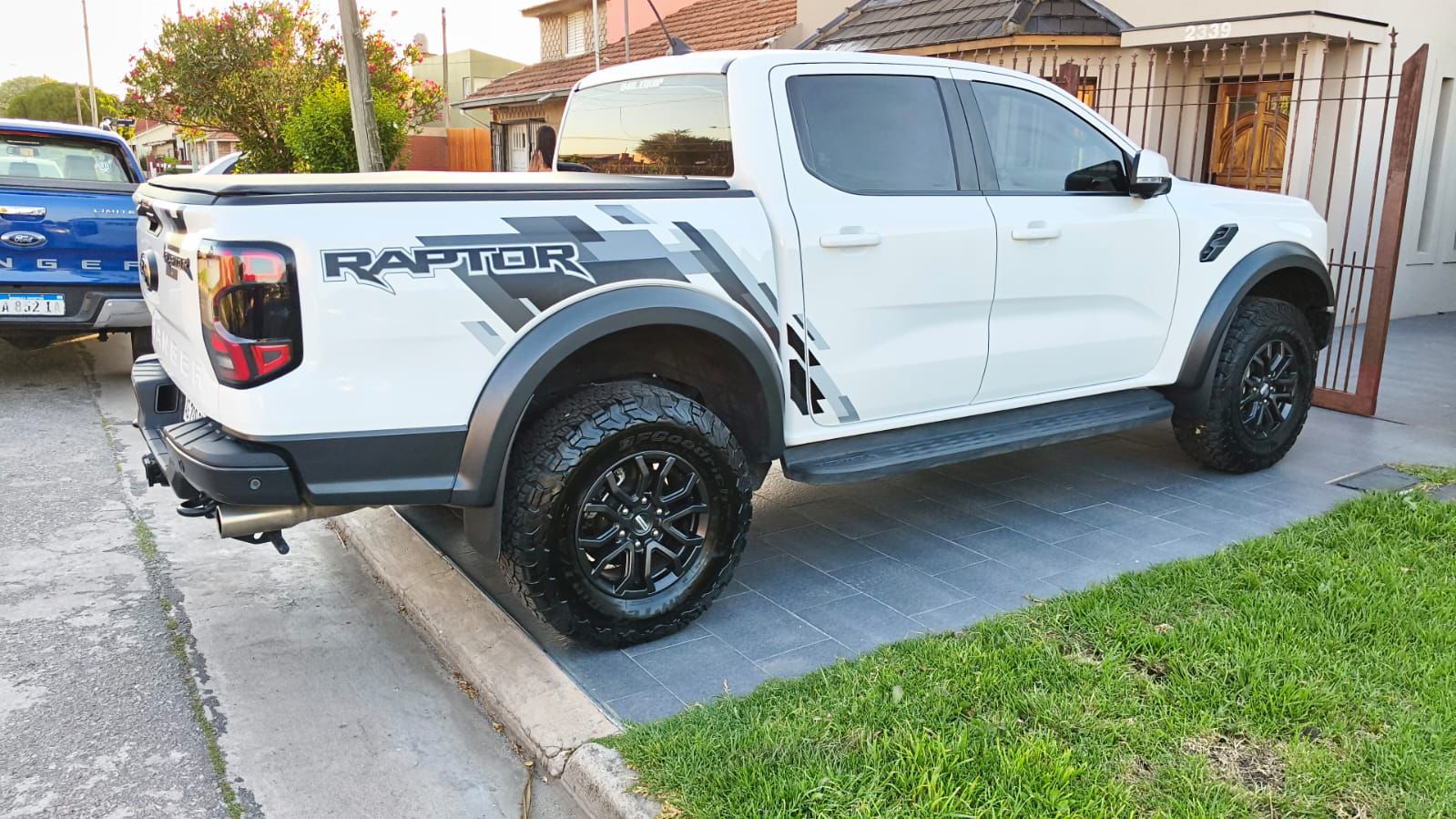 Mira esta publicación de Ford Ranger Raptor 2024 en Motordil