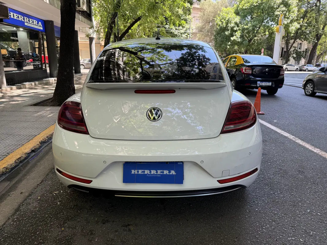 Mira esta publicación de Volkswagen The Beetle 2017 en Motordil