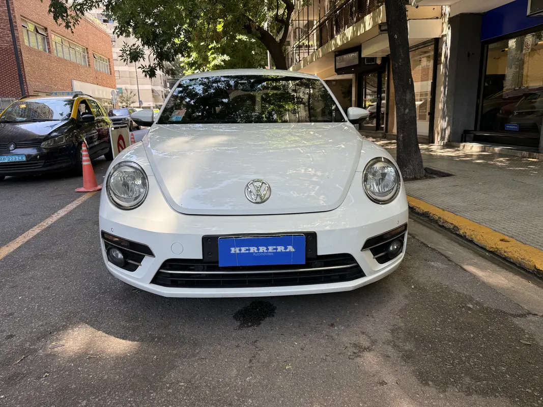 Mira esta publicación de Volkswagen The Beetle 2017 en Motordil