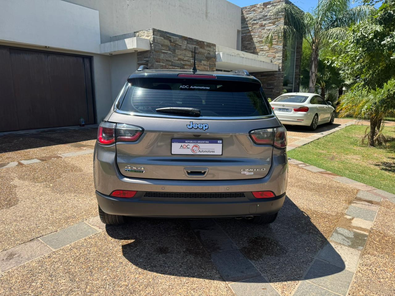 Mirá esta publicación de Jeep Compass