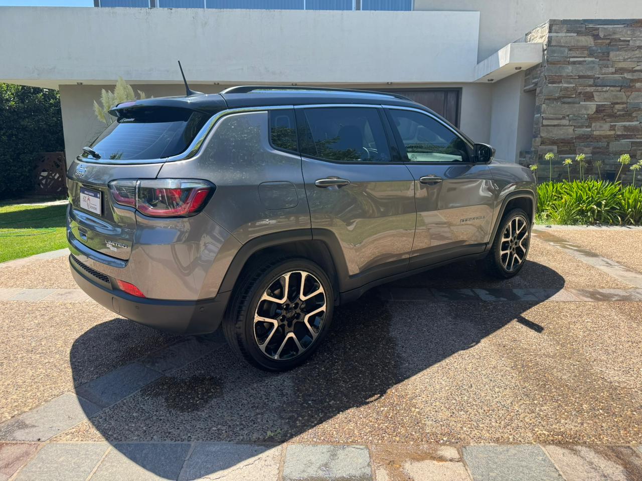 Mirá esta publicación de Jeep Compass