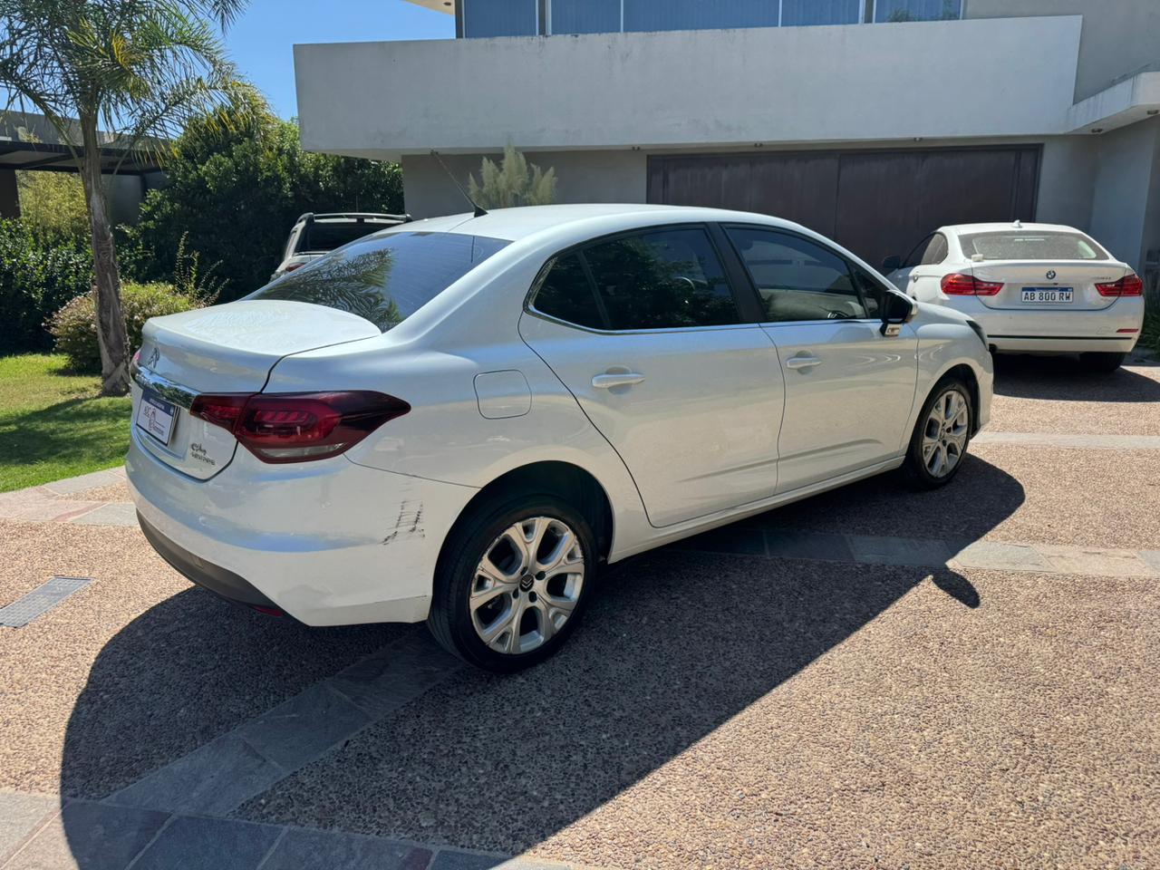 Mira esta publicación de Citroen C 4 Lounge 2022 en Motordil