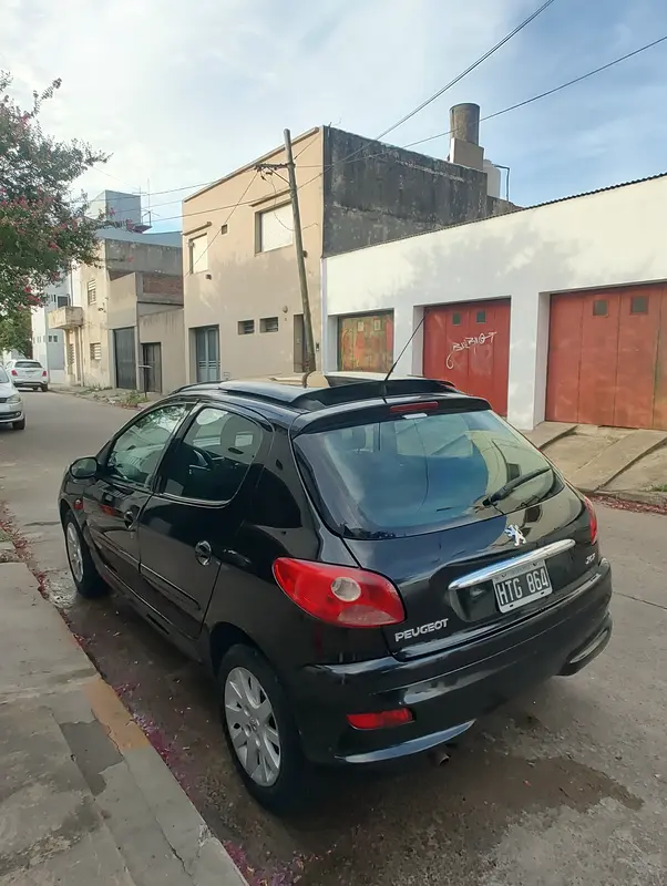 Mira esta publicación de Peugeot 207 Compact 2009 en Motordil