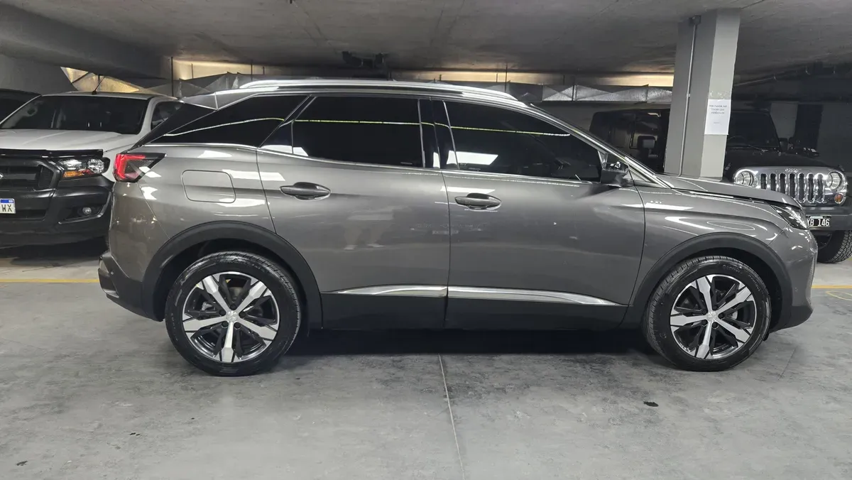 Mira esta publicación de Peugeot 3008 2024 en Motordil