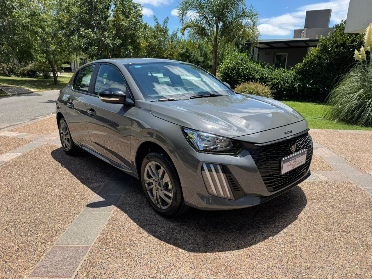 Mira esta publicación de Peugeot 208 2025 en Motordil