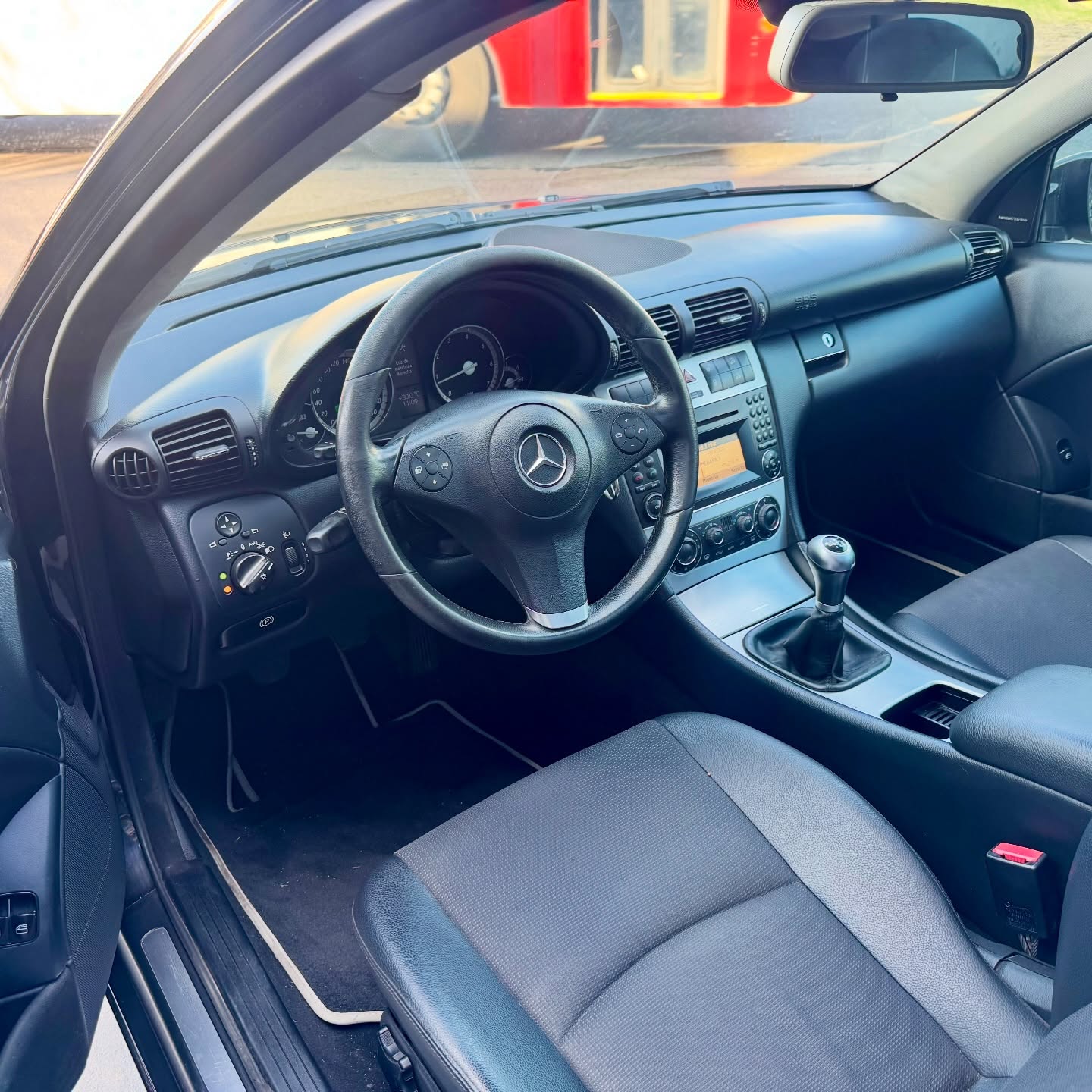 Mira esta publicación de Mercedes Benz CLC 2009 en Motordil