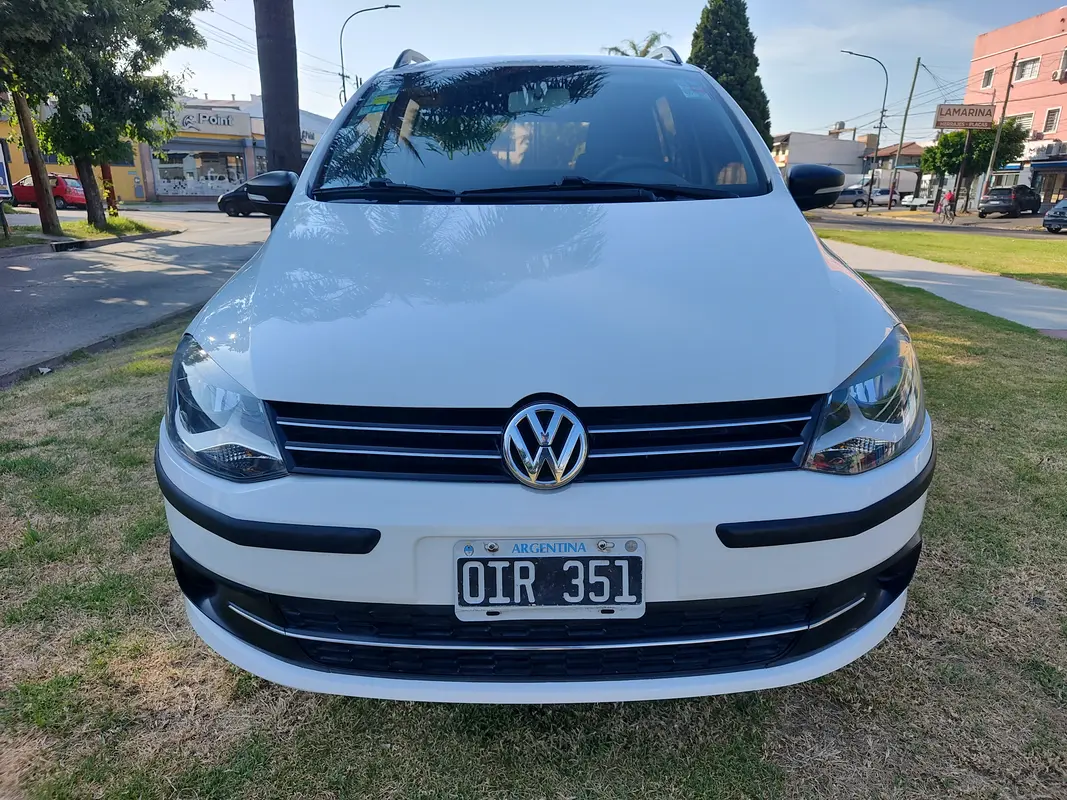 Mira esta publicación de Volkswagen Suran 2014 en Motordil