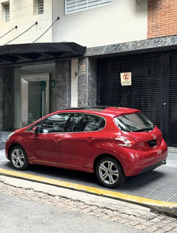 Mira esta publicación de Peugeot 208 2016 en Motordil