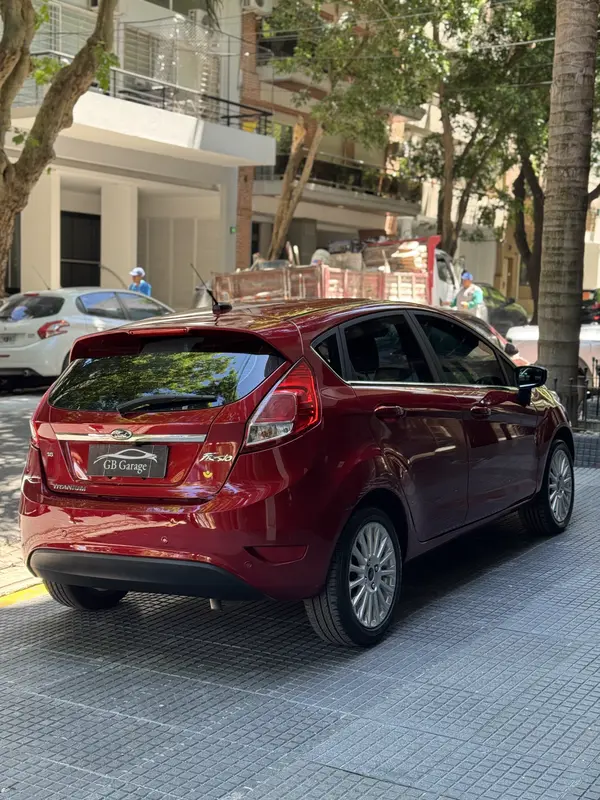 Mira esta publicación de Ford Fiesta 2017 en Motordil