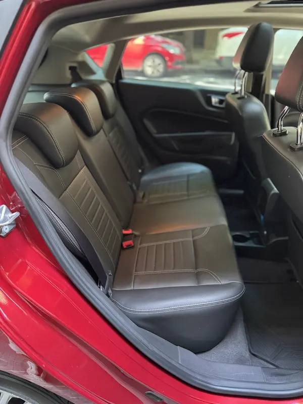 Mira esta publicación de Ford Fiesta 2017 en Motordil