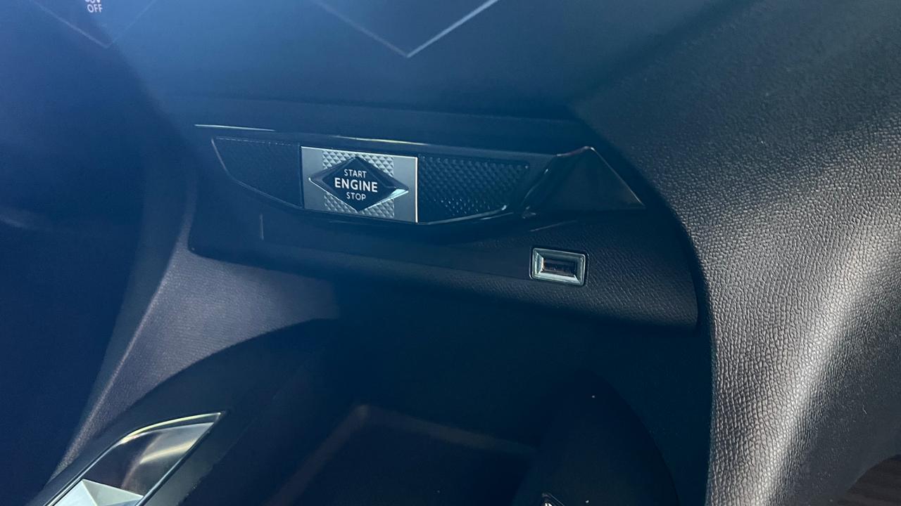 Mirá esta publicación de Ds Automobiles DS3