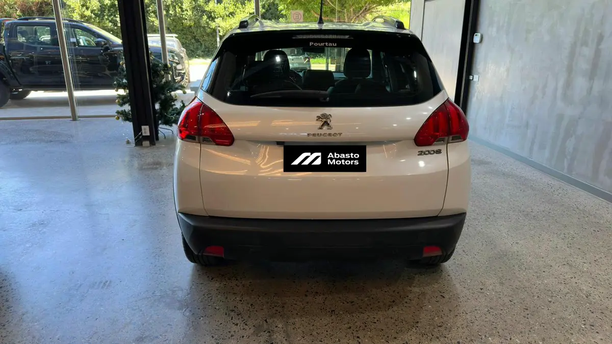 Mira esta publicación de Peugeot 2008 2019 en Motordil