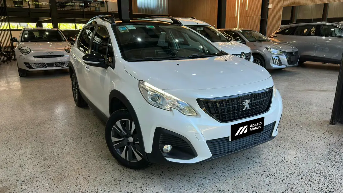 Mira esta publicación de Peugeot 2008 2019 en Motordil