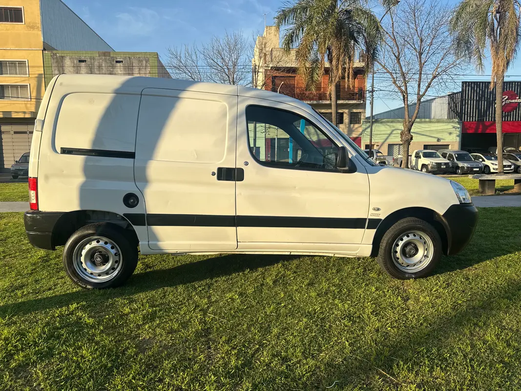 Mira esta publicación de Citroen Berlingo 2013 en Motordil