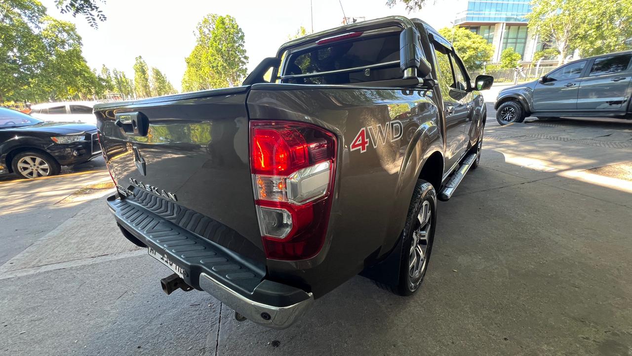 Mira esta publicación de Renault Alaskan 2021 en Motordil