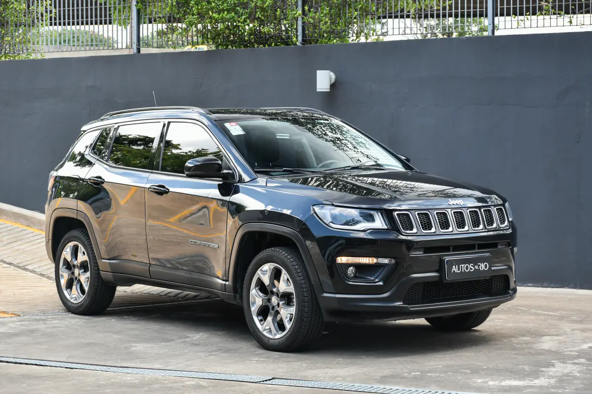 Mira esta publicación de Jeep Compass 2018 en Motordil