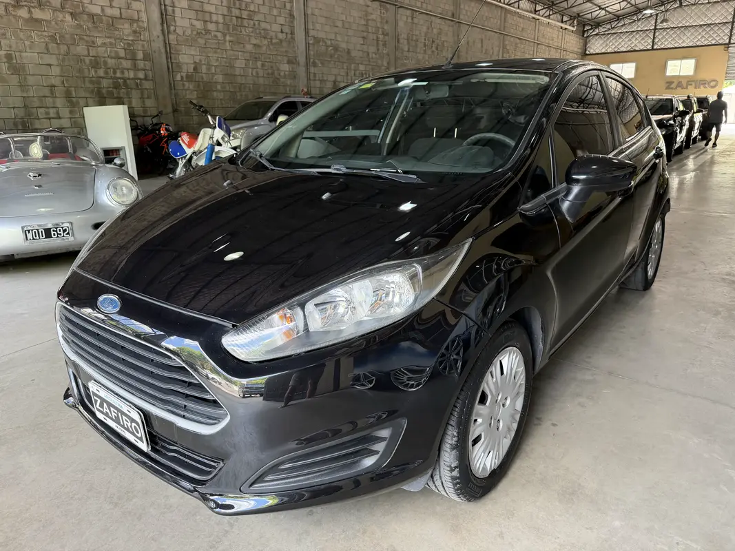 Mira esta publicación de Ford Fiesta 2014 en Motordil