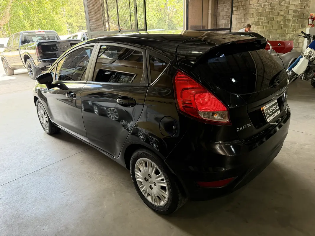 Mira esta publicación de Ford Fiesta 2014 en Motordil