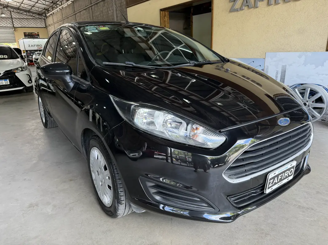 Mira esta publicación de Ford Fiesta 2014 en Motordil