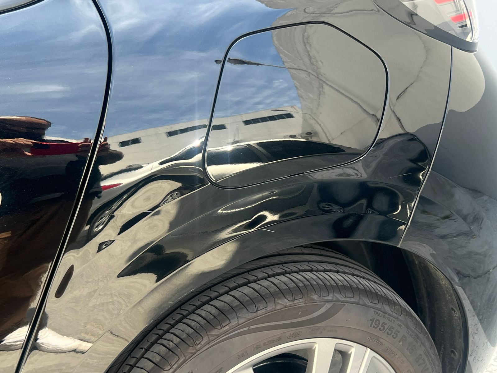 Mira esta publicación de Peugeot 208 2025 en Motordil