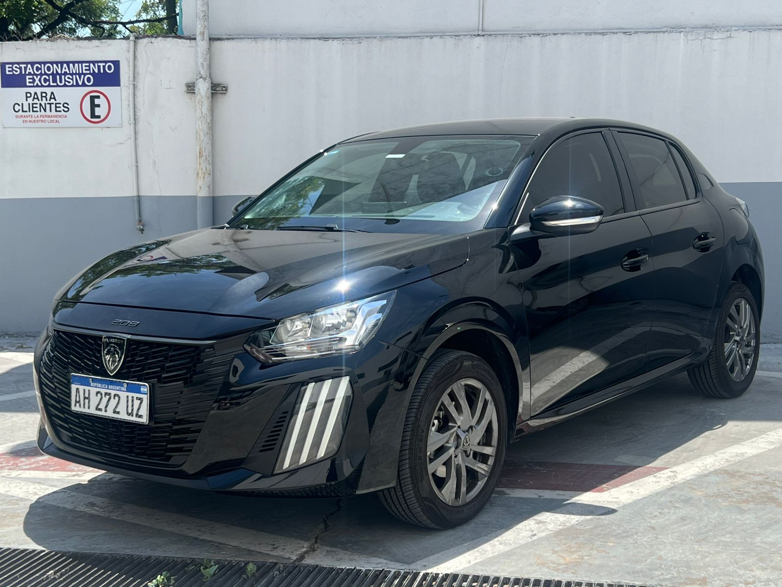 Mira esta publicación de Peugeot 208 2025 en Motordil