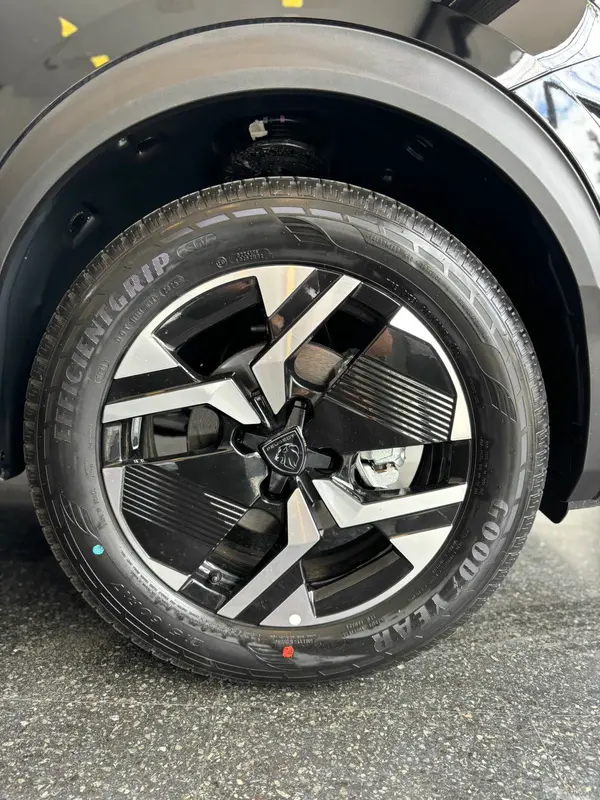 Mira esta publicación de Peugeot 2008 2026 en Motordil