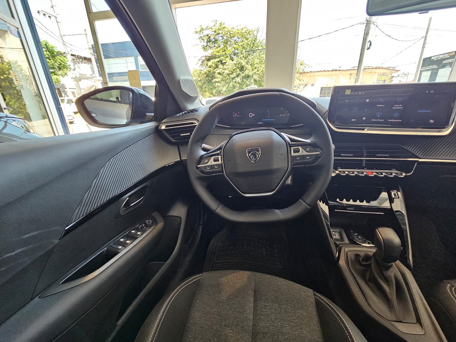 Mirá esta publicación de Peugeot 208