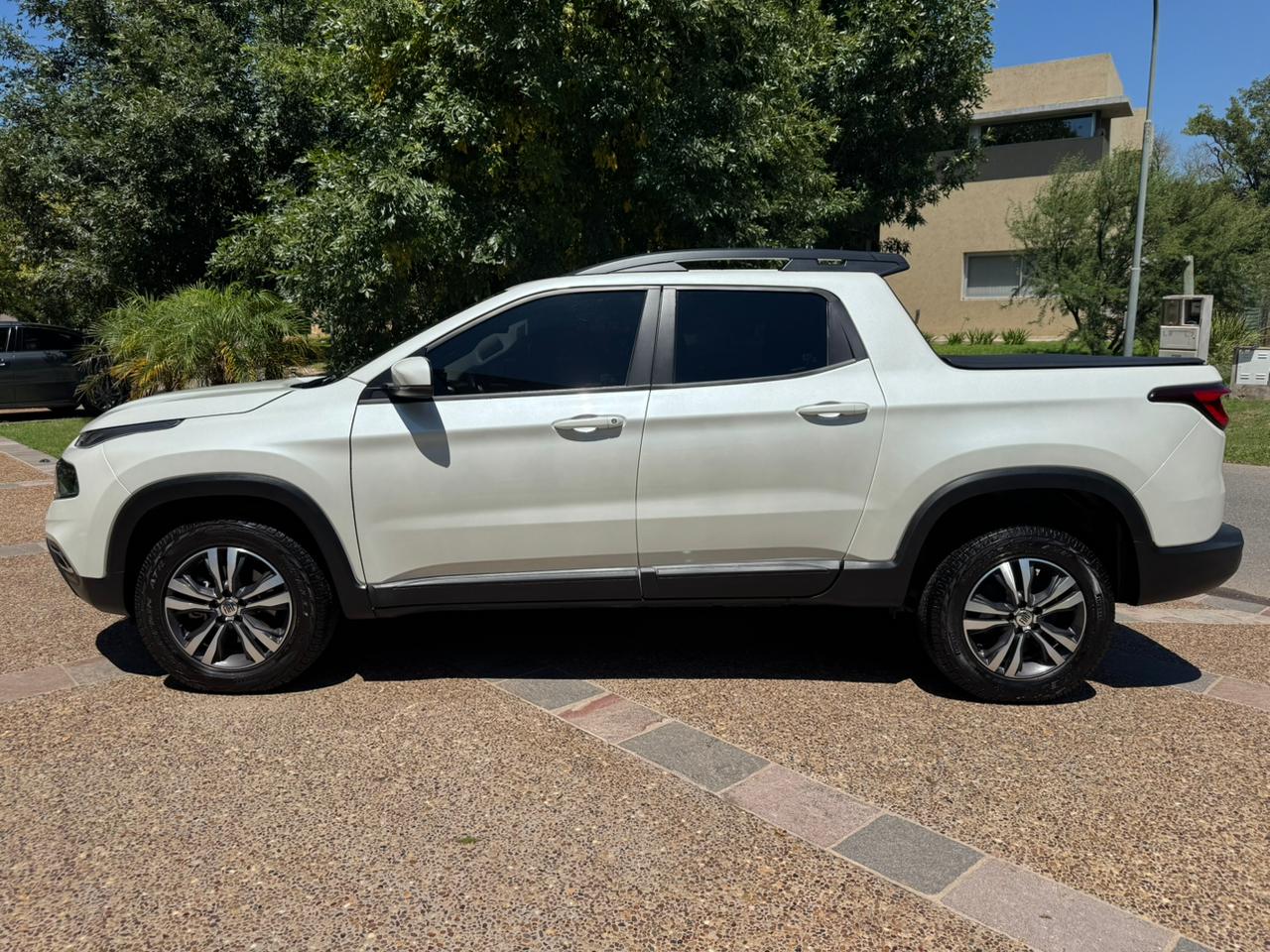 Mira esta publicación de Fiat Toro 2022 en Motordil