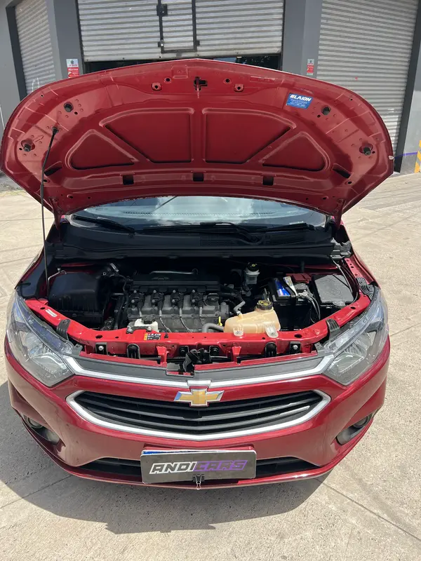 Mira esta publicación de Chevrolet Onix 2016 en Motordil