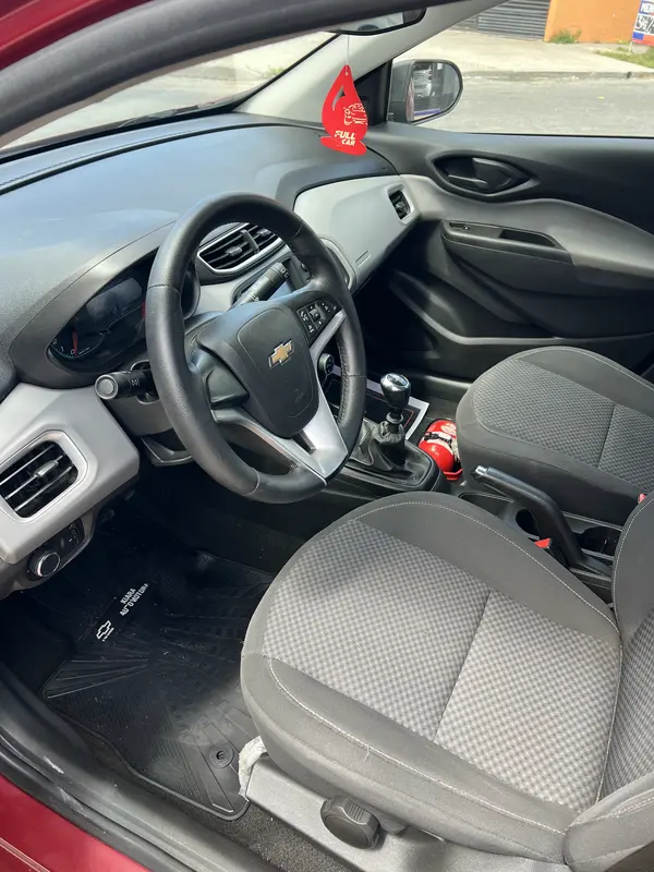 Mira esta publicación de Chevrolet Onix 2016 en Motordil