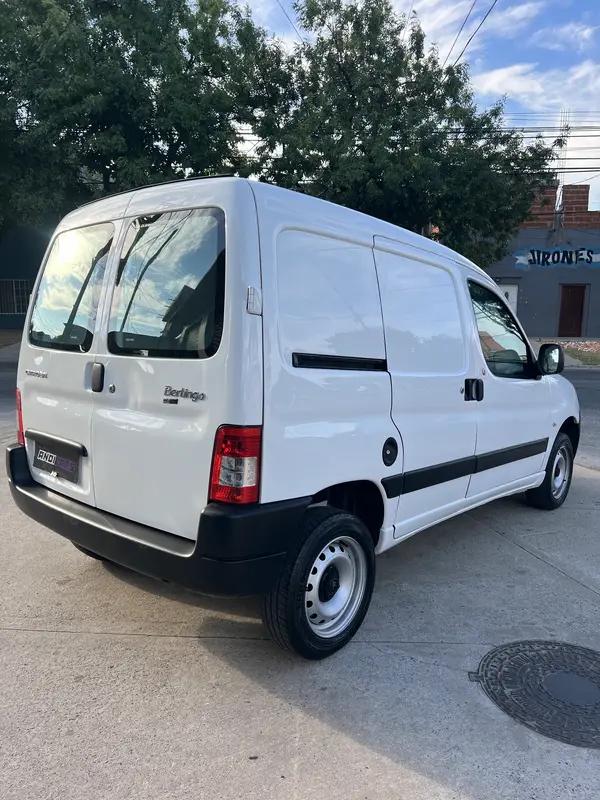 Mira esta publicación de Citroen Berlingo 2024 en Motordil