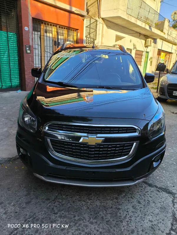 Mira esta publicación de Chevrolet Spin 2015 en Motordil