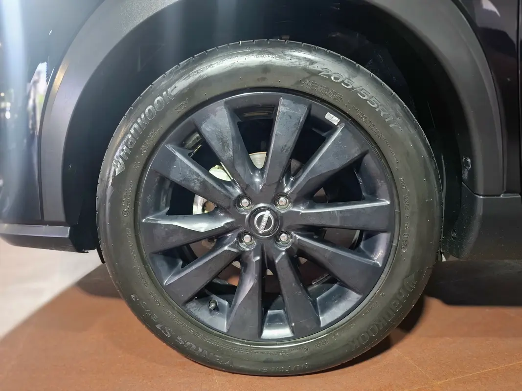 Mira esta publicación de Nissan Kicks 2024 en Motordil