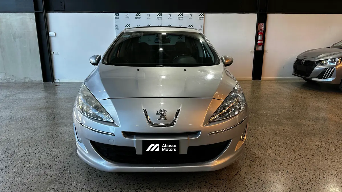 Mira esta publicación de Peugeot 408 2012 en Motordil