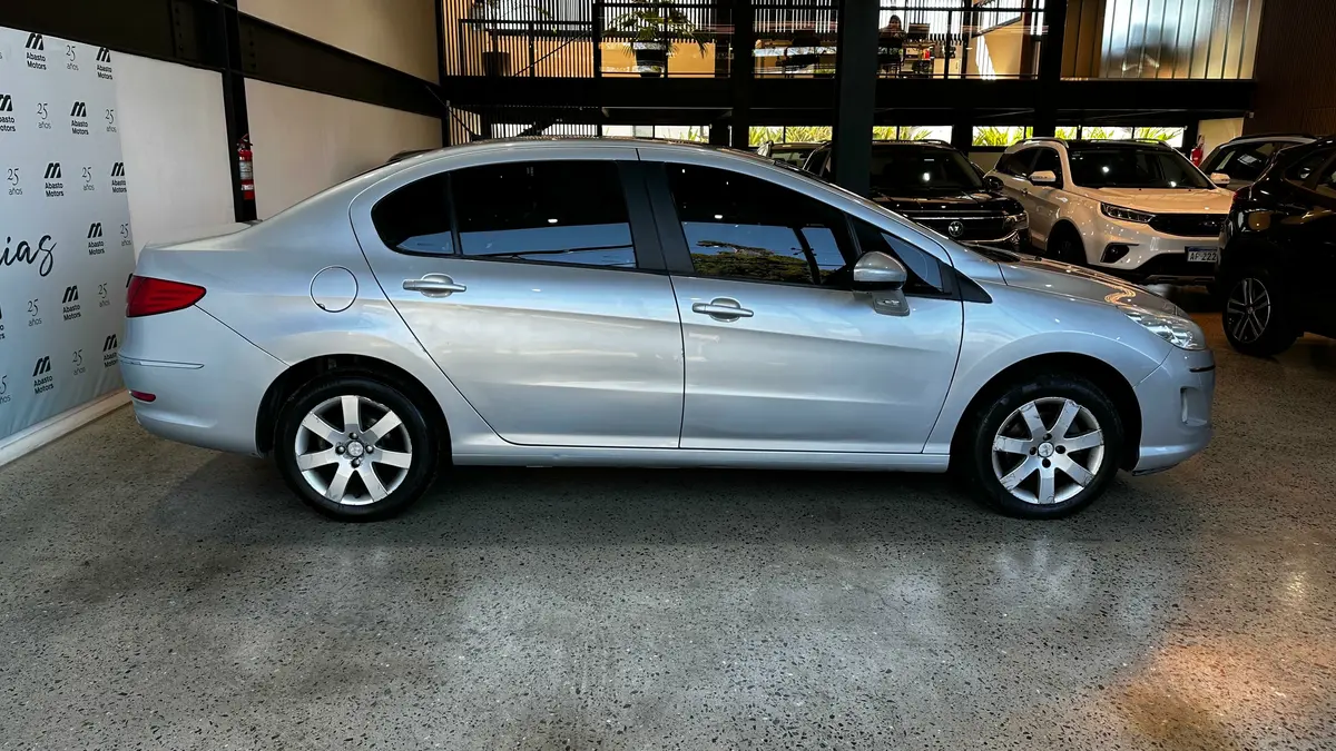 Mira esta publicación de Peugeot 408 2012 en Motordil