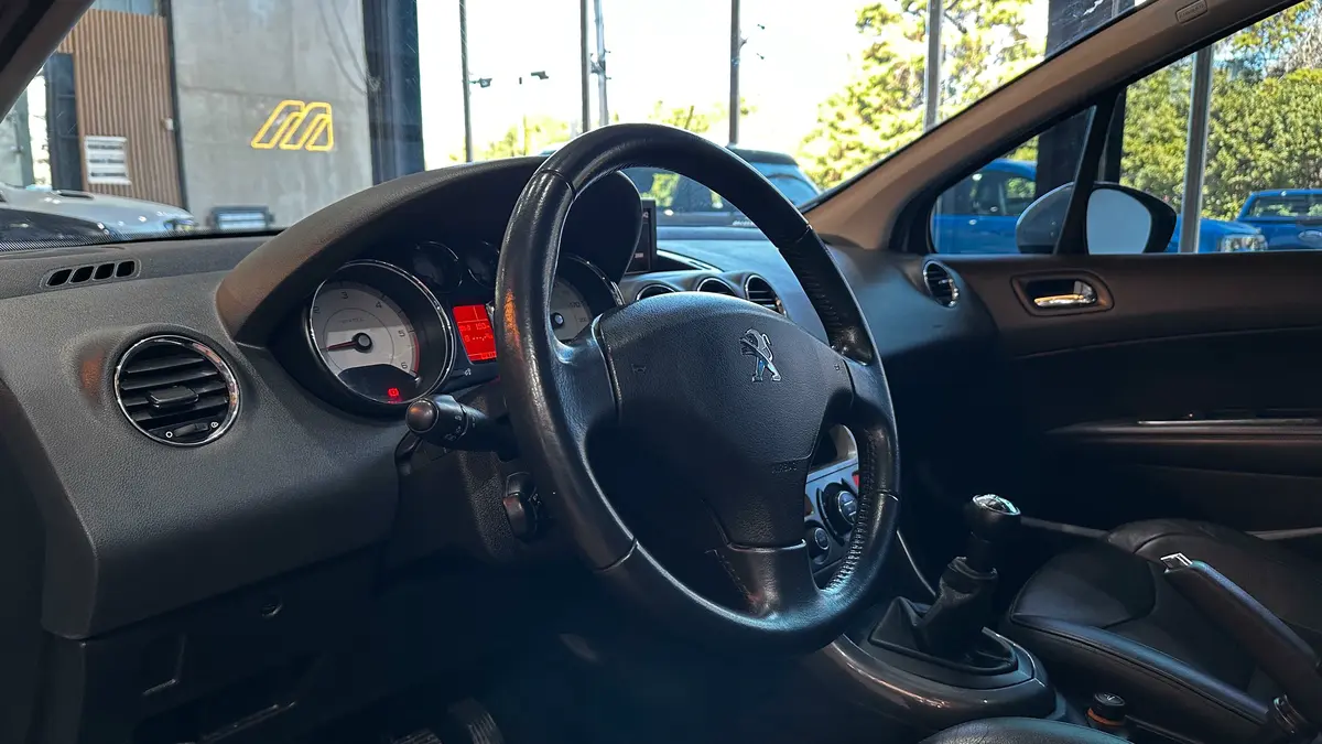 Mirá esta publicación de Peugeot 408