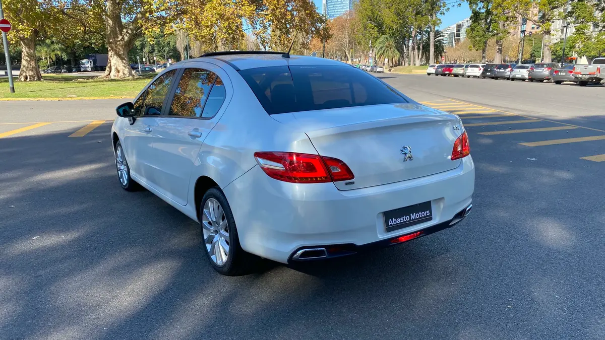 Mira esta publicación de Peugeot 408 2017 en Motordil