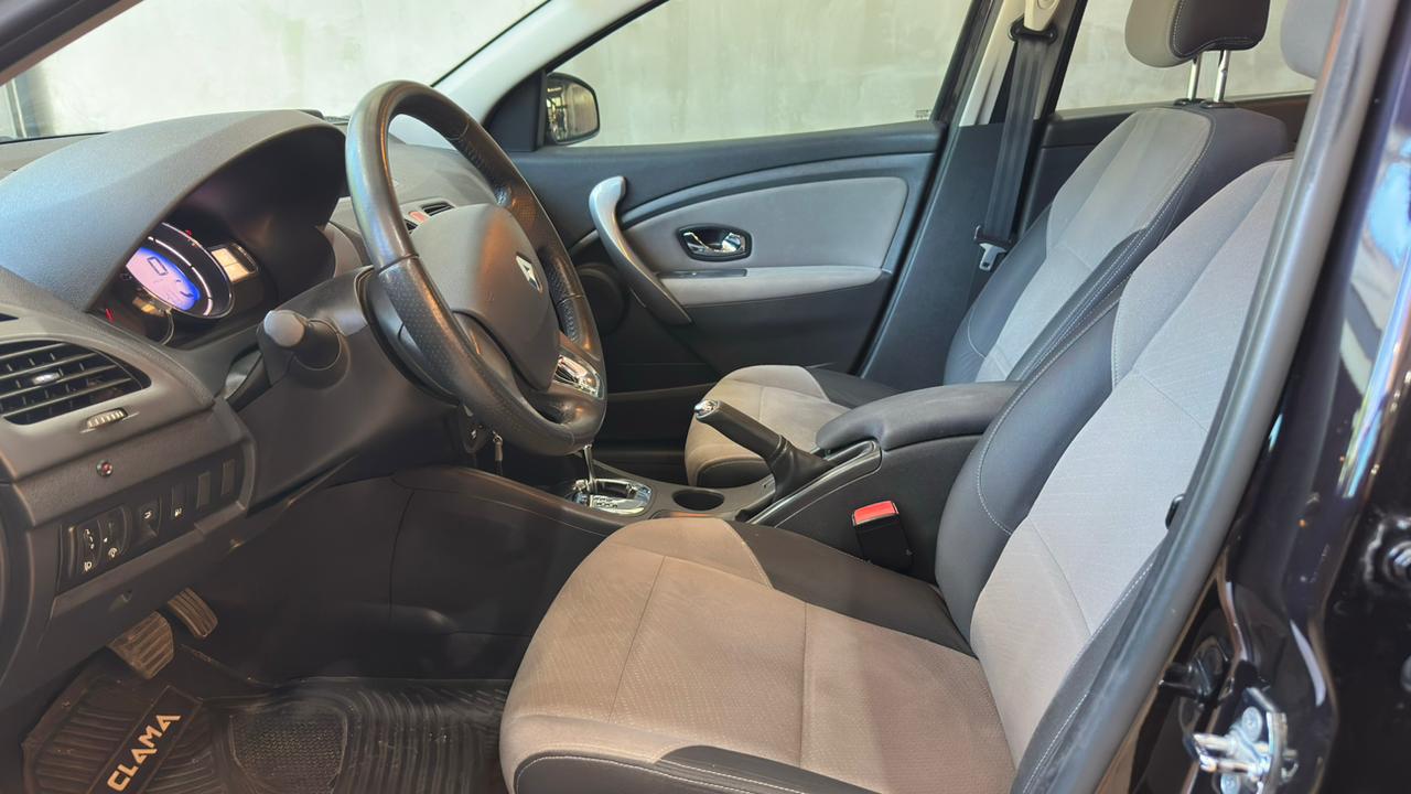 Mira esta publicación de Renault Fluence 2016 en Motordil