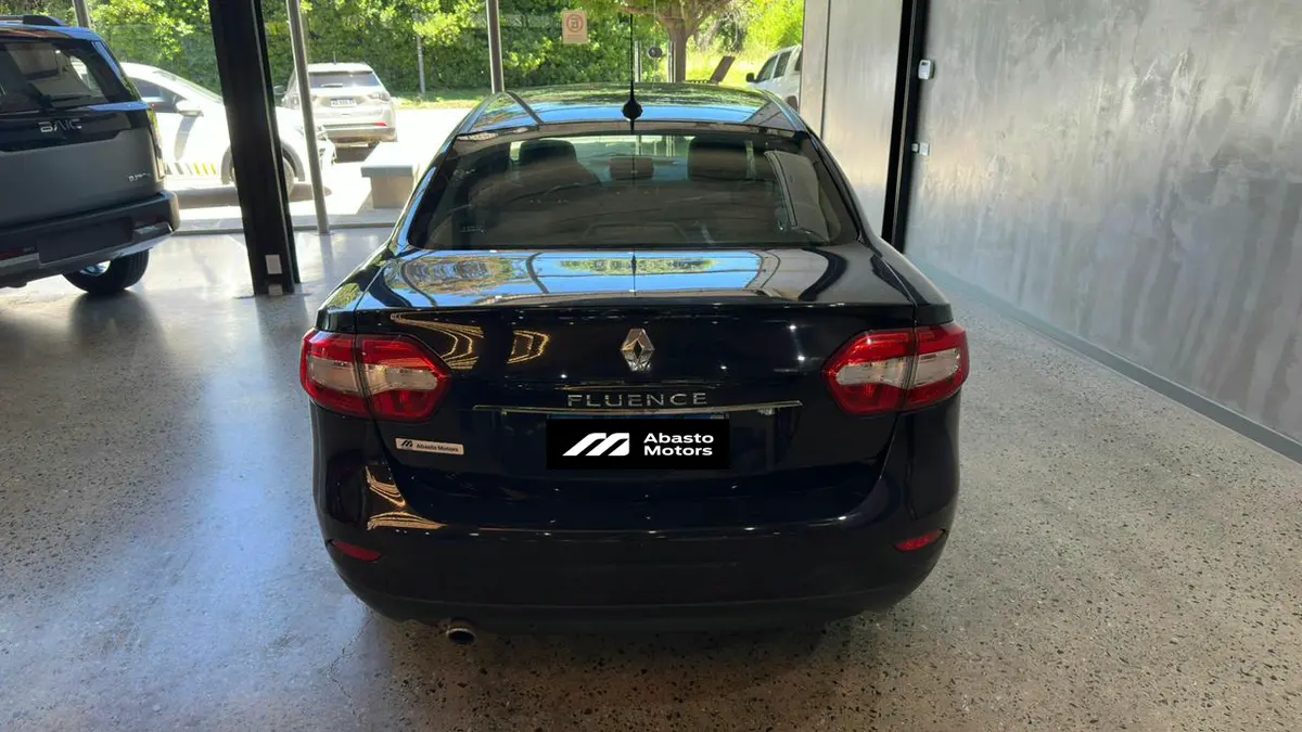 Mira esta publicación de Renault Fluence 2016 en Motordil