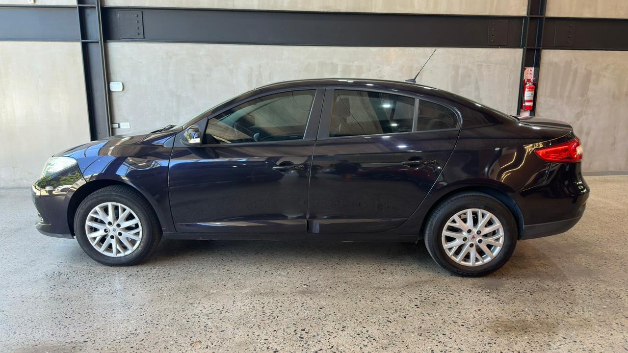 Mira esta publicación de Renault Fluence 2016 en Motordil