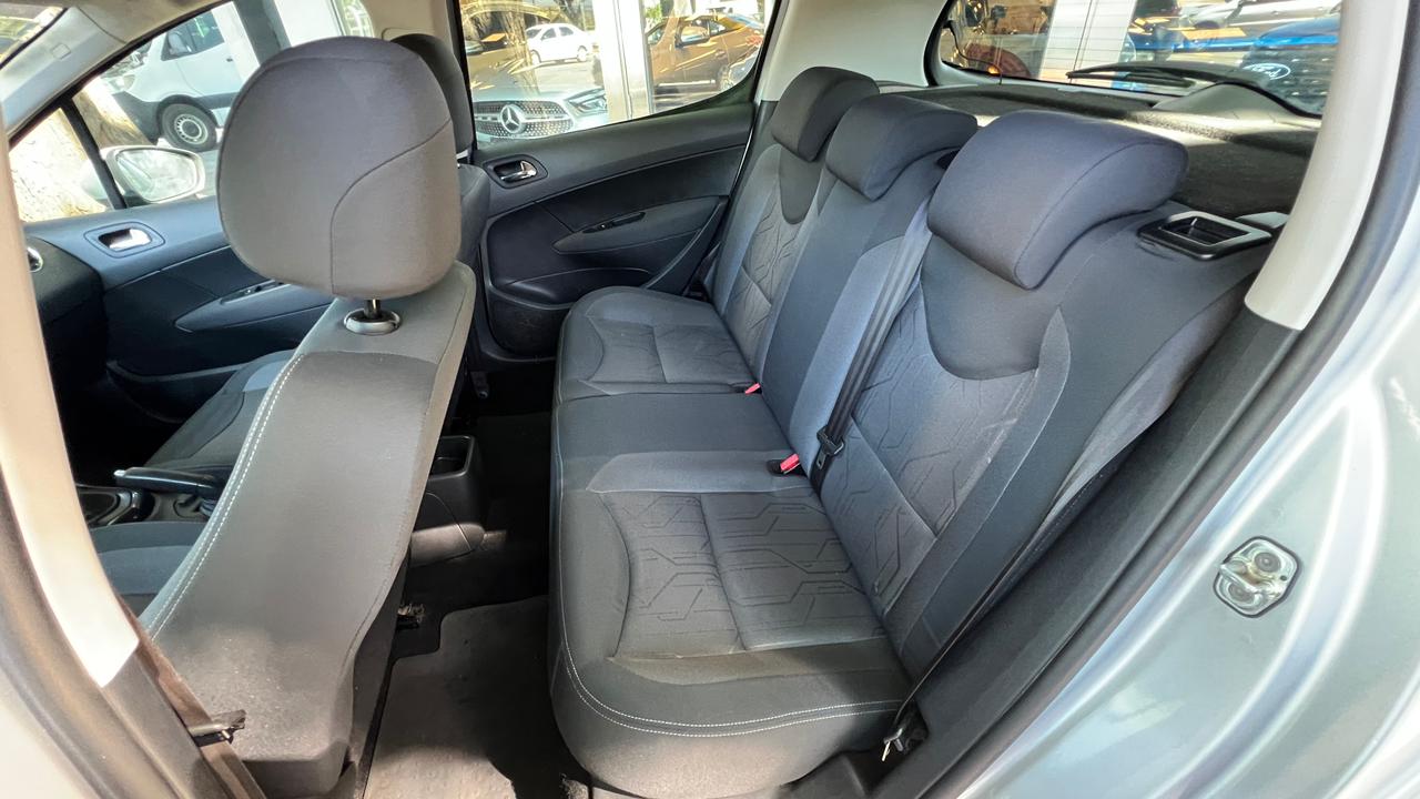 Mira esta publicación de Peugeot 308 2017 en Motordil