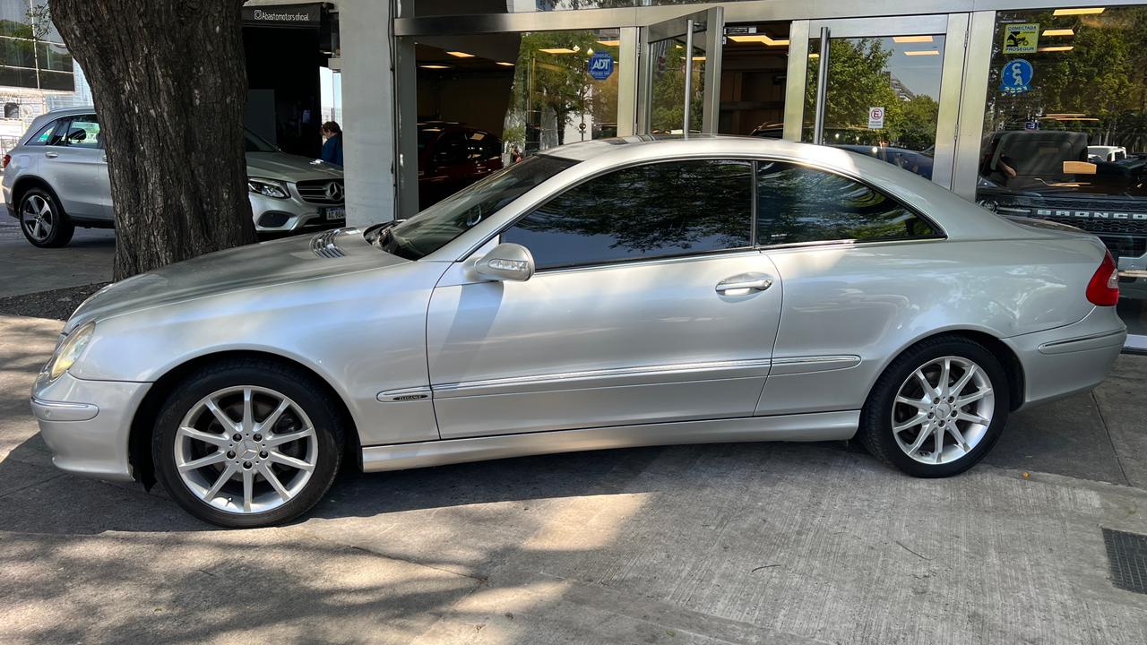 Mira esta publicación de Mercedes Benz CLK 2004 en Motordil