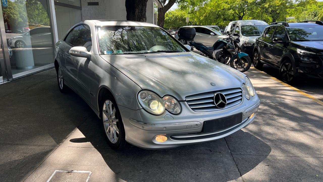 Mira esta publicación de Mercedes Benz CLK 2004 en Motordil