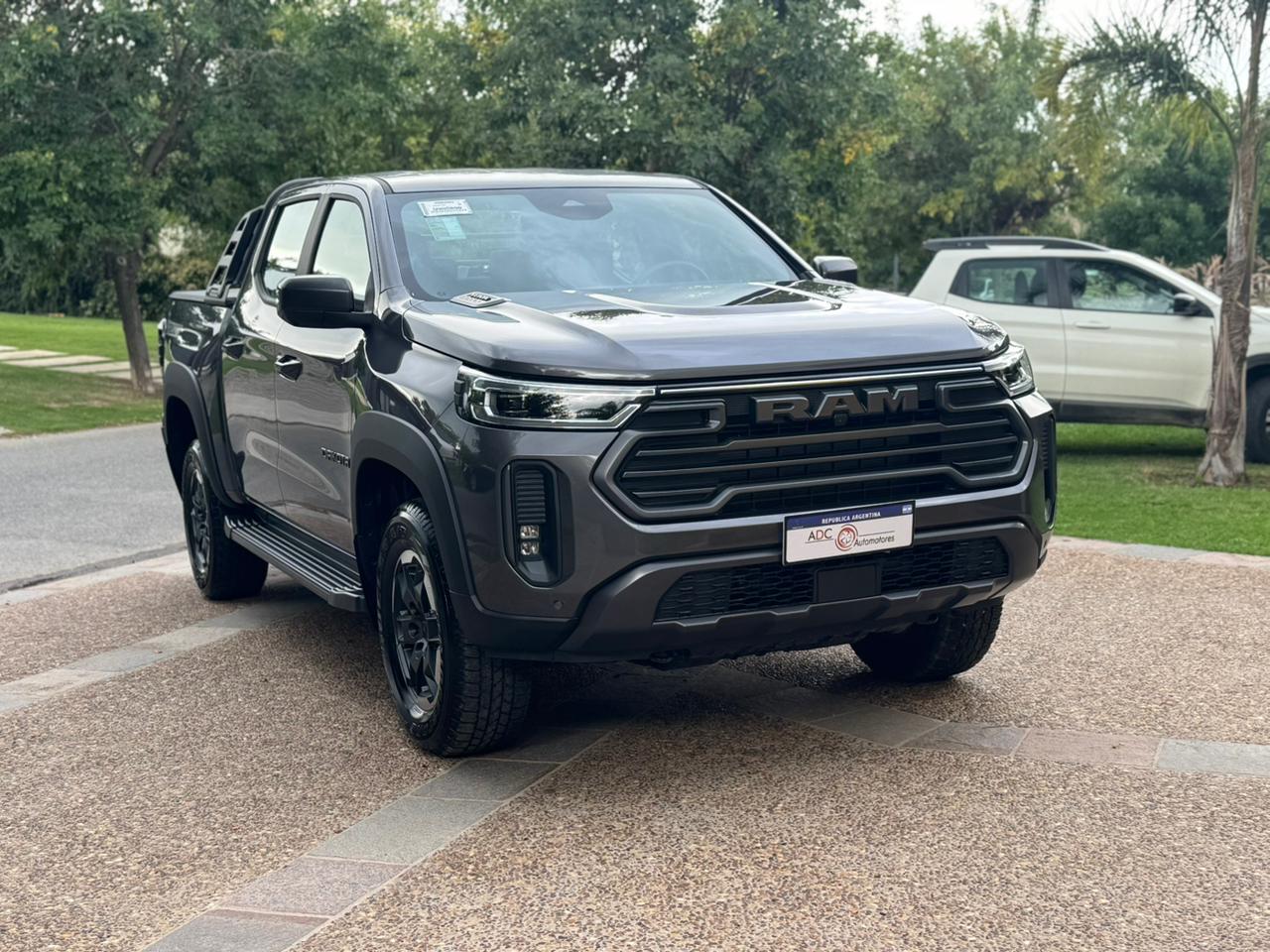 Mira esta publicación de Dodge Dakota 2026 en Motordil